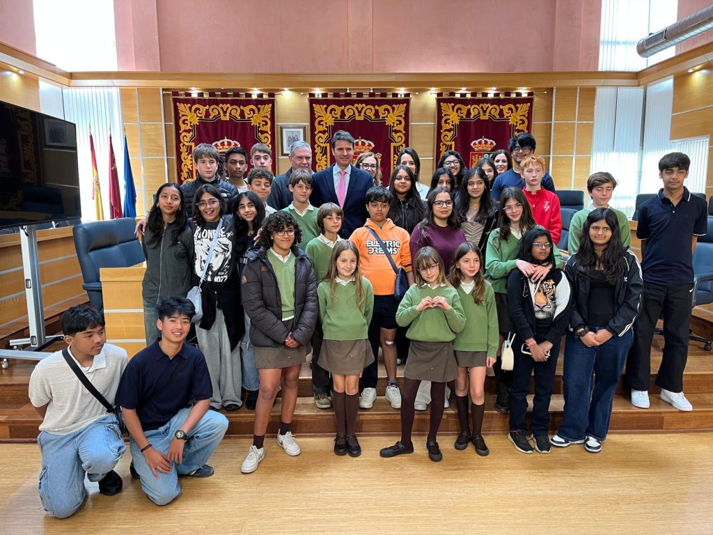 Educación Molina Recepción a alumnado indio de intercambio con Colegio Vistarreal Foto1